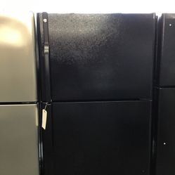 GE 18 Cu Ft Top And Bottom Fridge. 1 year Warranty 