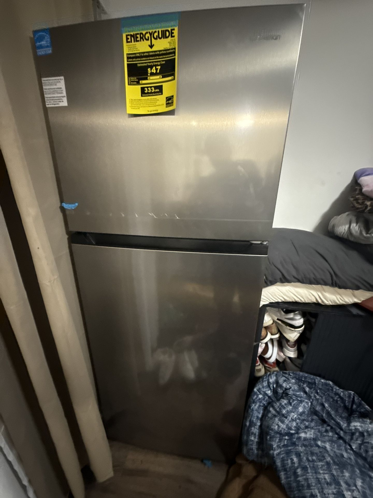 fan$90,welder$150,fridge$250,couch$300,kingmattres$200