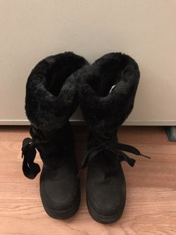 Cute boots size 6( feels like 5.5)