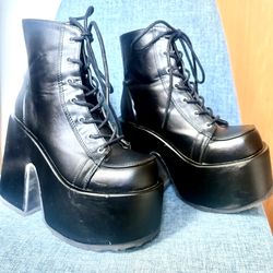 Black Gothic Platform Boots | Demonia | Size 6