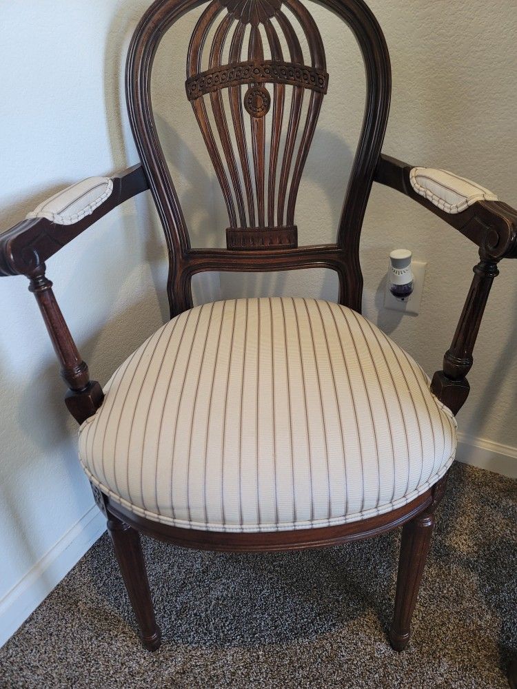 Corner/ Desk Chair