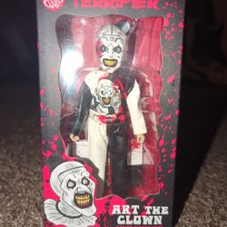 Terrifier "Art The Clown" 5.5' Figure NECA