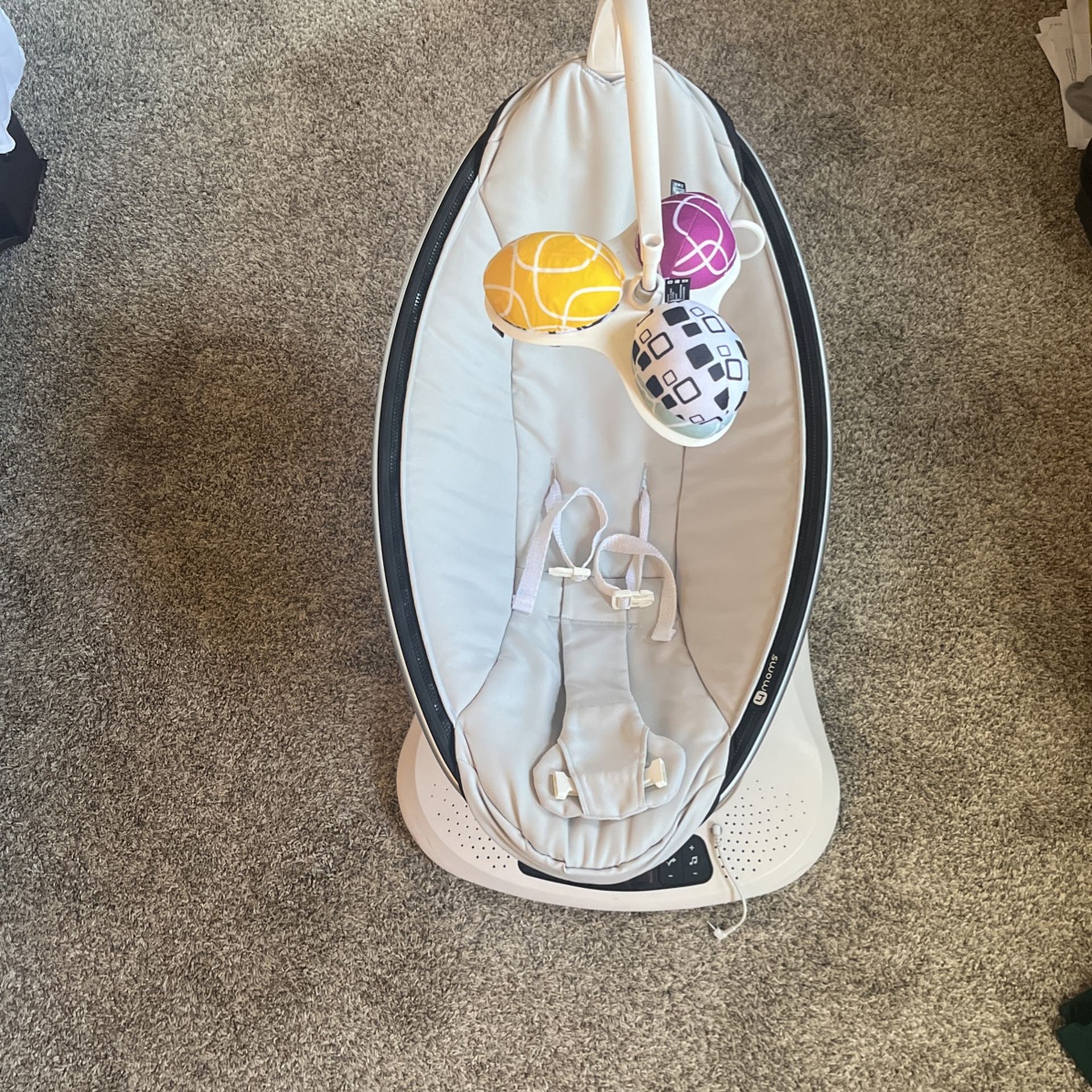 Mamaroo For Moms Baby Swing