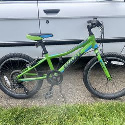 Giant XTC 20” Kids 7 Speed bike