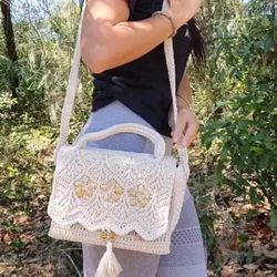 Limited Edition Handmade Crochet Purse Pistacho Accents 