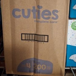 Cuties Size 4 Diapers 200 Count