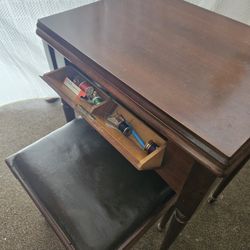 Singer Sewing Machine In Wooden Cabinet $400 