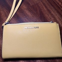 Michael Kors Jet Set Travel Double Zip Wristlet - Sunshine