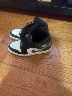 Nike Jordan 1s Grey Black