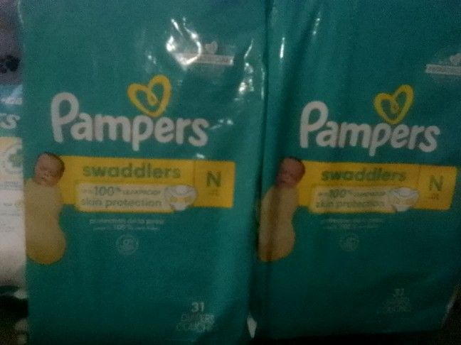 Brand New Diapers Lot Pampers New Born ,< Pampers 31 Pack X2 84 Diapers And A 193 Wipes Pampers Sensitive Also Have Others Up To 7mo Just Ask For Pric