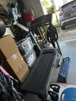 Treadmill 