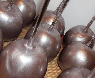 Silver candy apples