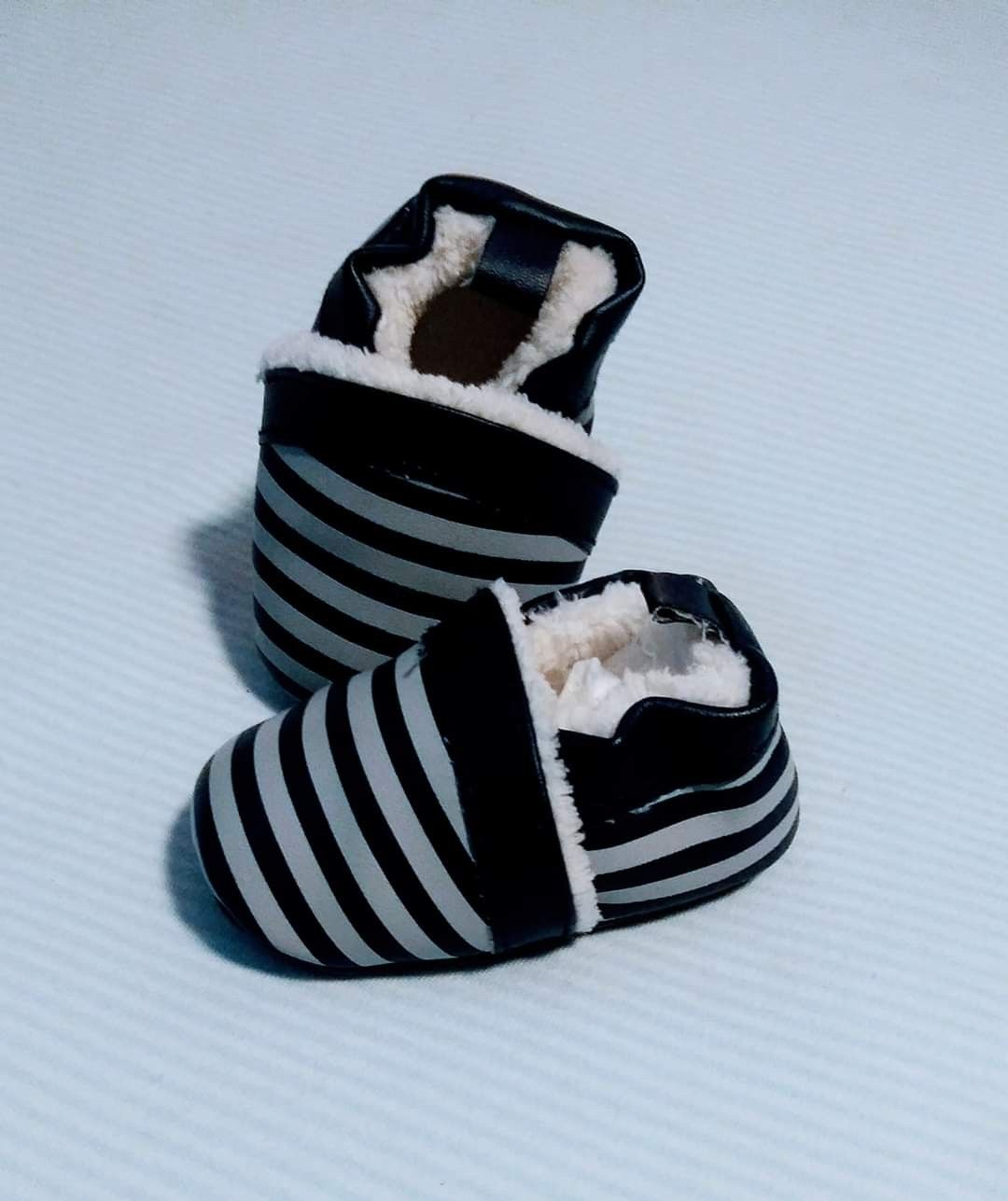 NB Black and Gray striped slippers