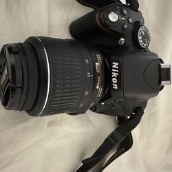 Nikon D5100 Camera
