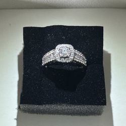 Simply Vera Wang 14k White Gold Diamond Engagement Ring Size 9 And Ring Box *Offers Welcome*