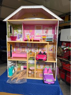 KidKraft Wooden Dollhouse with Barbie Dolls and Cars