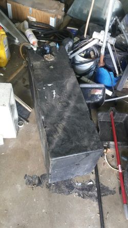 Tempo black polyurethane boat gas tank with sending unit