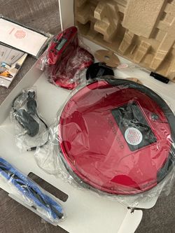 bObsweep Bob PetHair Robotic Vacuum in Rouge