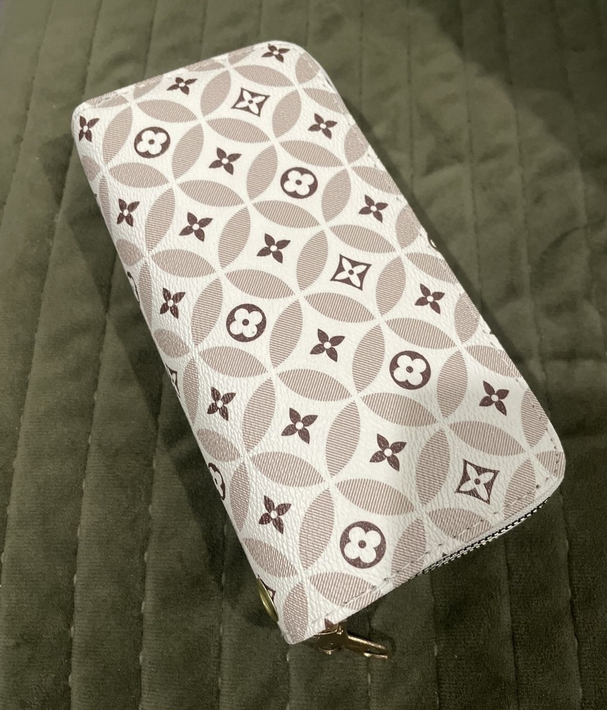 Women’s Designers White Wallet