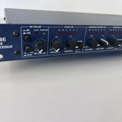 Symetrix 528e Voice Processor