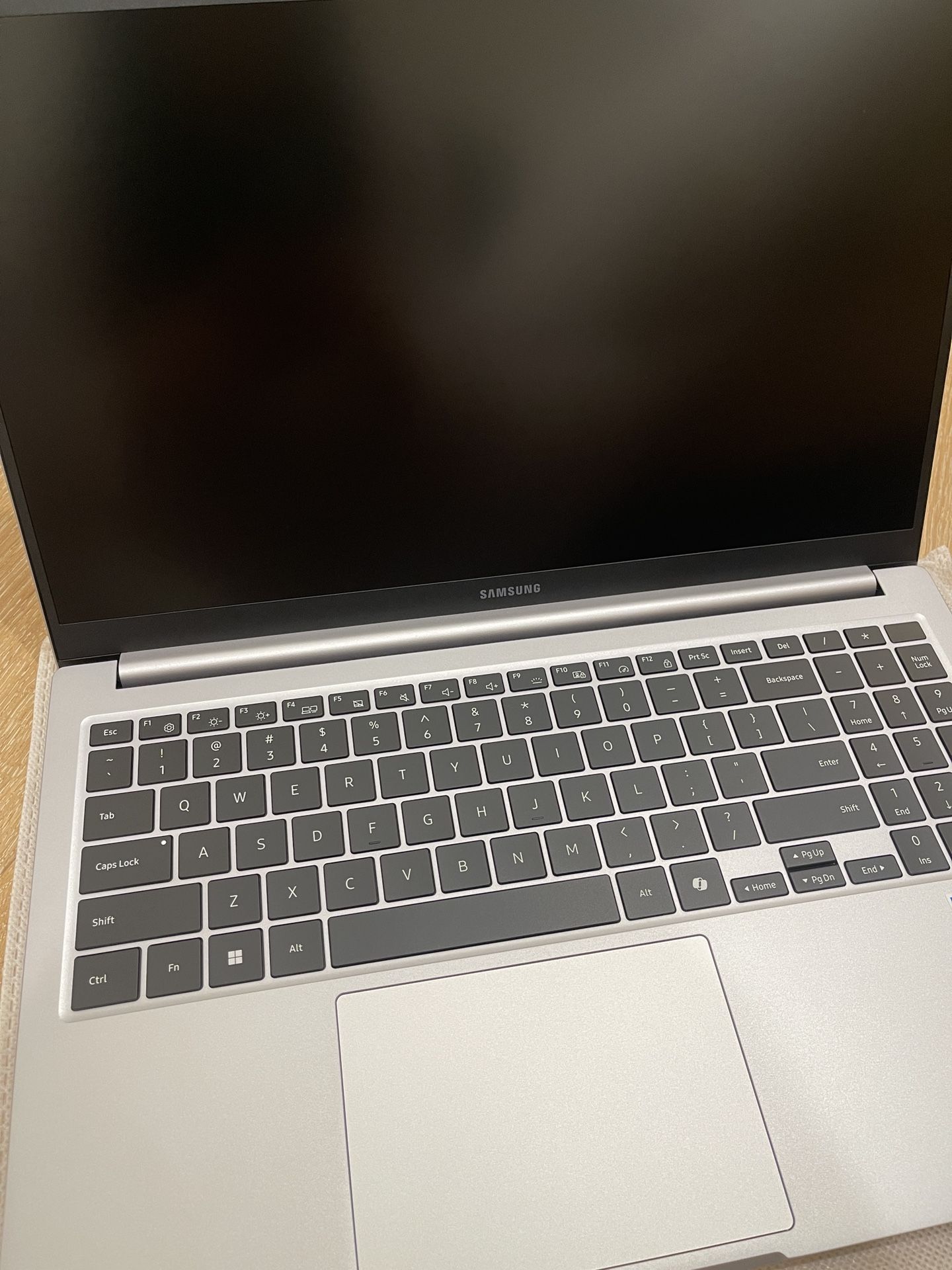 BRAND NEW UNUSED Galaxy Book4, 15.6, Intel Core 7, 512GB, Silver