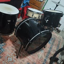 SPL 4 PC Drum Set With New Quiet High hats And Stands&Bass Pedal 