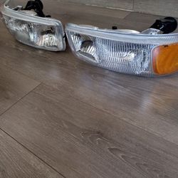  gmc sierra and yukon 
Head lights 