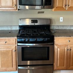 Kenmore Stove, Microwave and Dishwasher 