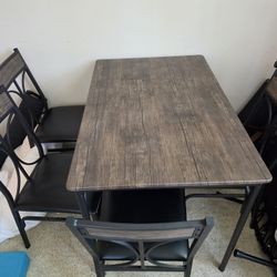 Dinning Table With 4 Chairs