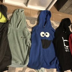 Nice warm sweaters good condition take them all for 30 All Medium One Large