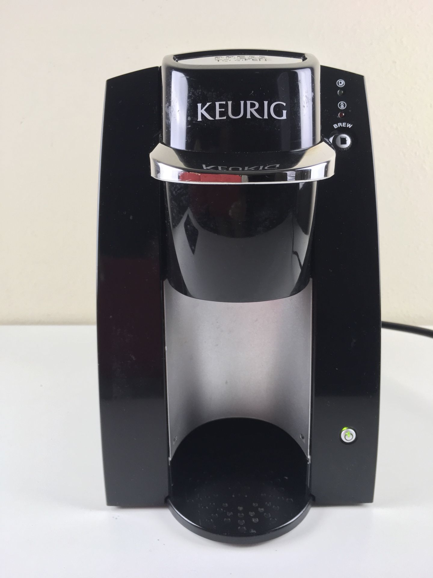 Keurig B30 Single serving Mini gourmet coffee tea machine