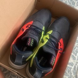 Reebok Tennis Shoes