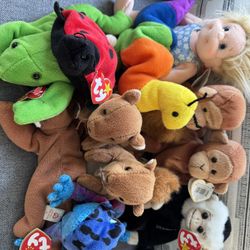 Various TY Beanie Babies Squirrels, Monkeys, Frogs
