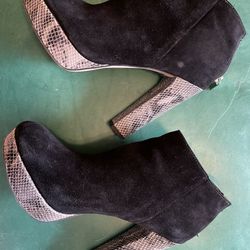 Michael Kors Ankle Boots TODAY ONLY $10 OFF
