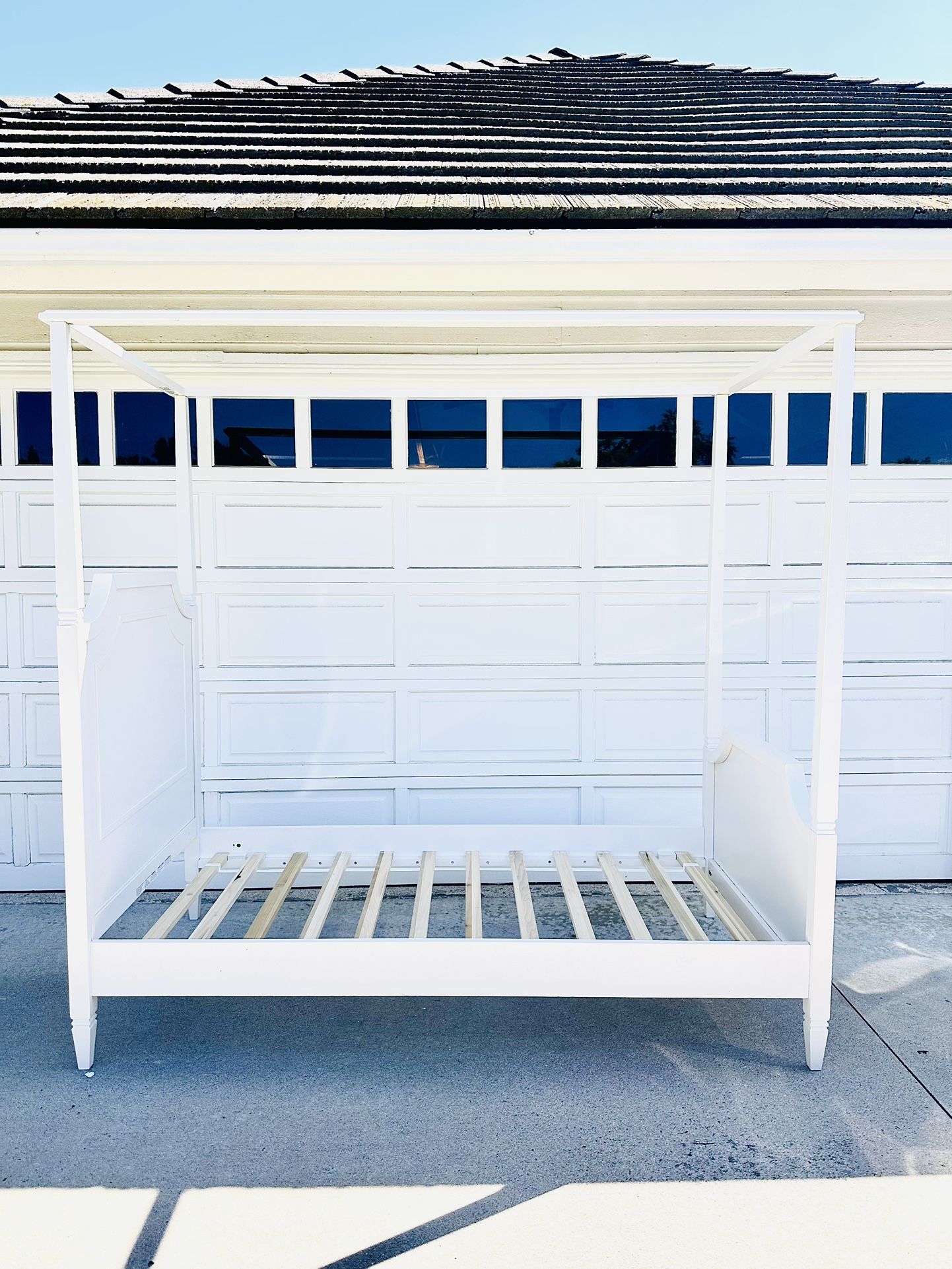Pottery Barn Ava White Twin Bed