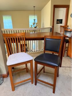 Counter Height Table w/ 4 Chairs