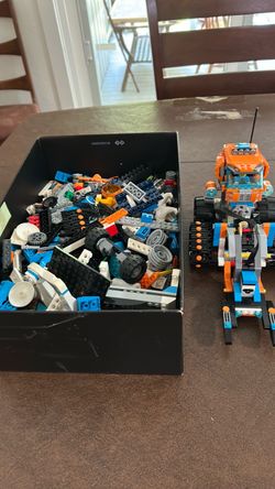 Lego Boost and Apitor Robot sets