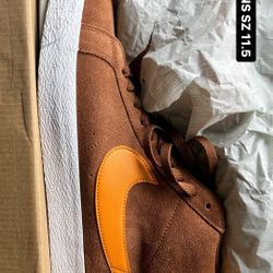 $75 OBO Men’s 11.5 Nike SB Mids