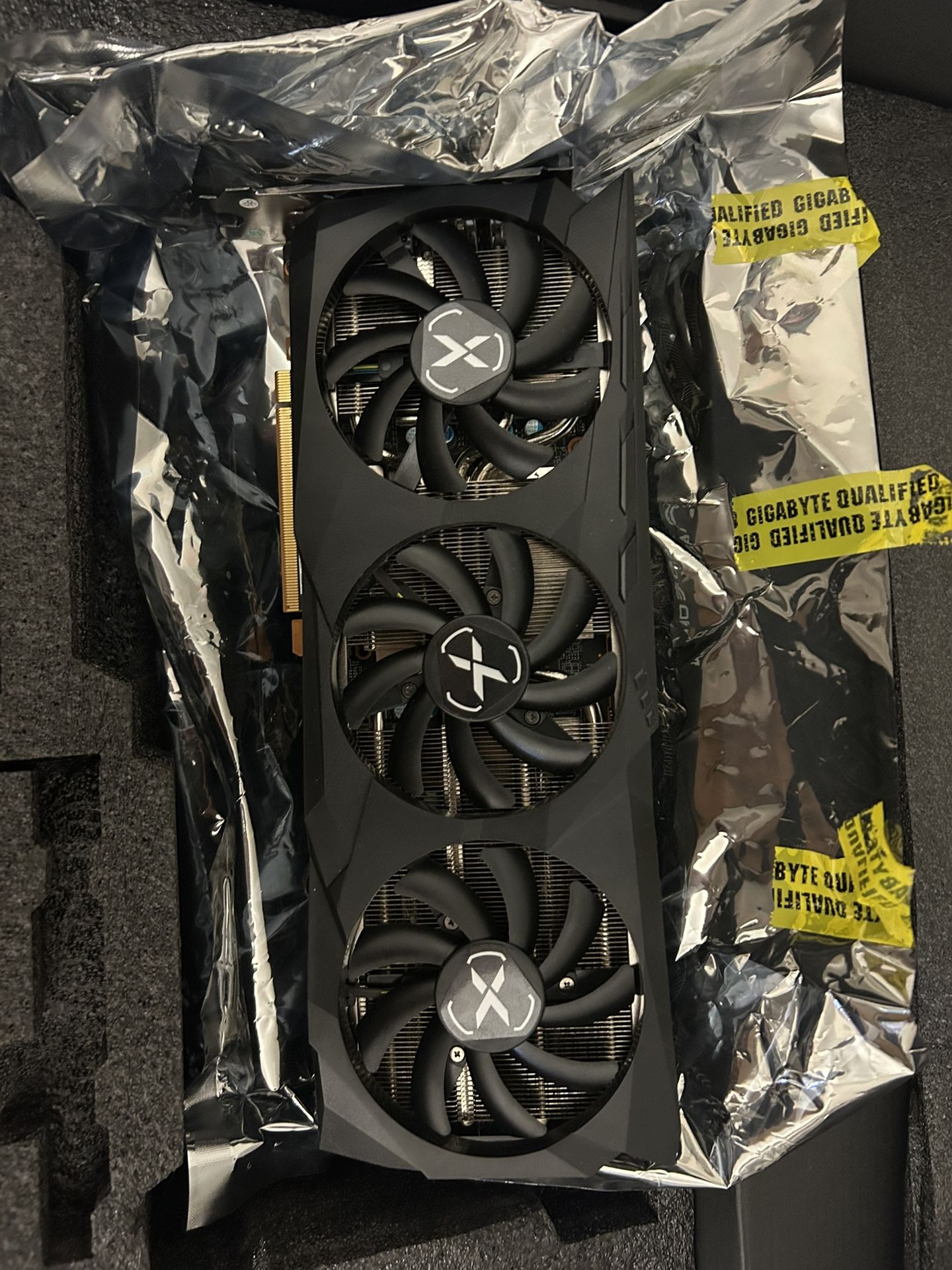 XFX SPEEDSTER SWFT309 RADEON RX 6700XT CORE HABLO ESPANOL