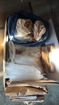 Packing Materials for Moving/Full Box