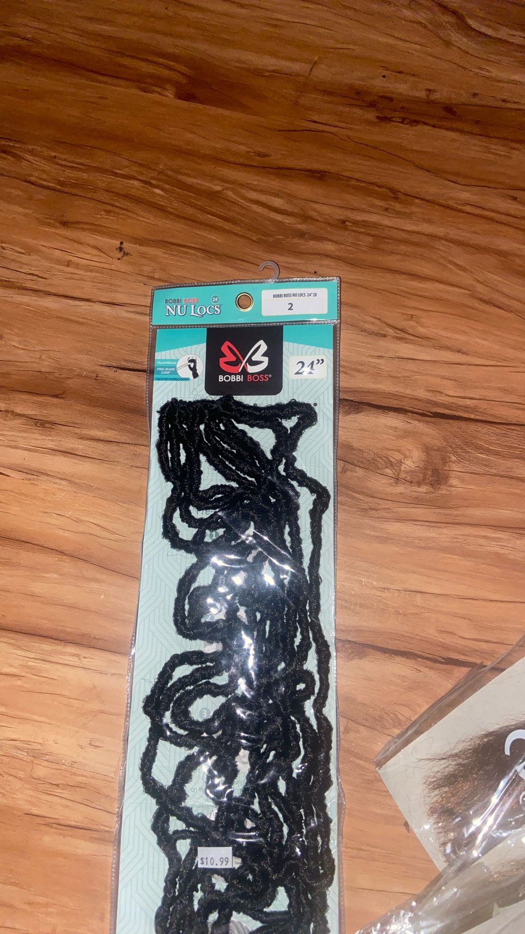 Bobbi Boss Nu Loc Size 24 Color 2
