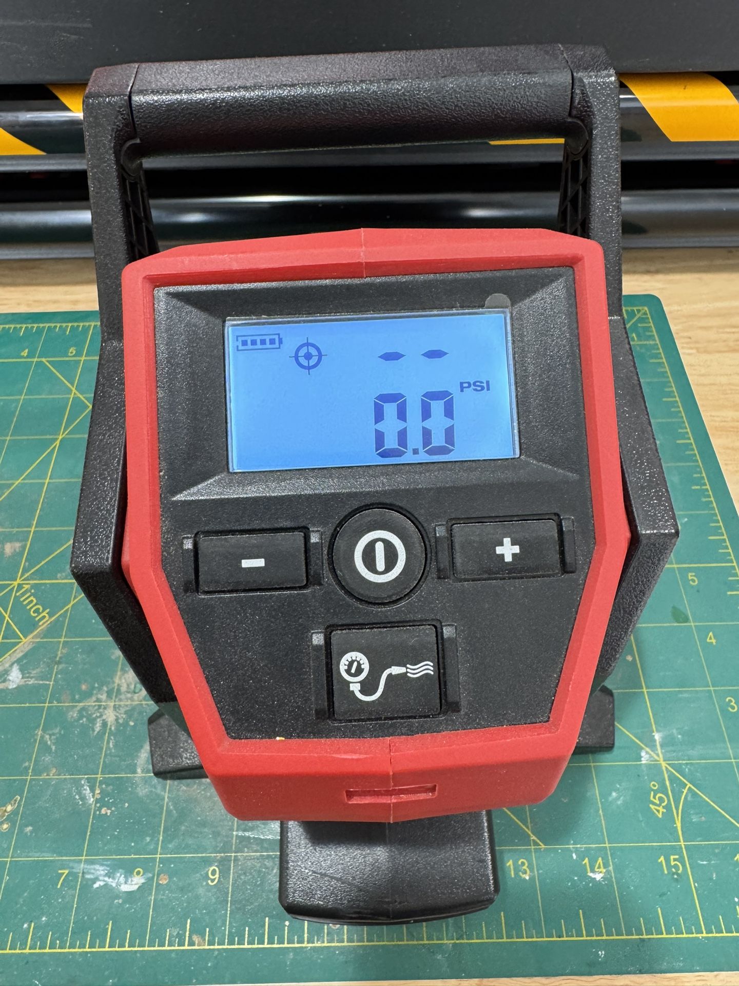 Milwaukee M12 Inflator