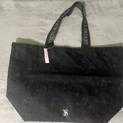New Victoria’s Secret black lace tote