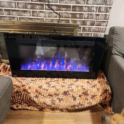 Electric Fireplace And Heater. 