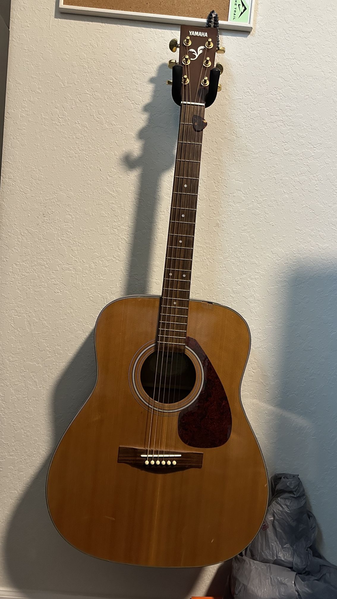 Yamaha F-335 Acoustic Guitar