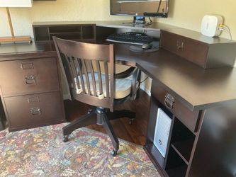 Pottery Barn Corner Desk and Chair