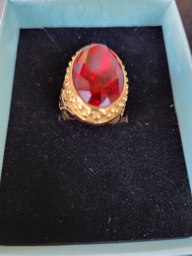 lab made ruby ring size 10