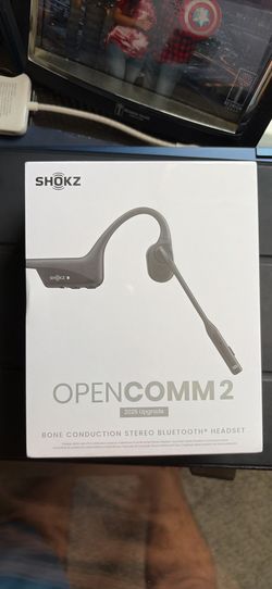 SHOKZ’s OPENCOMM2 Headphone