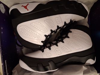 Jordan 9 retro space Jam size 9.5