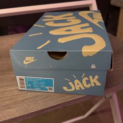 Travis Scott Nike Zoom Field Jaxx